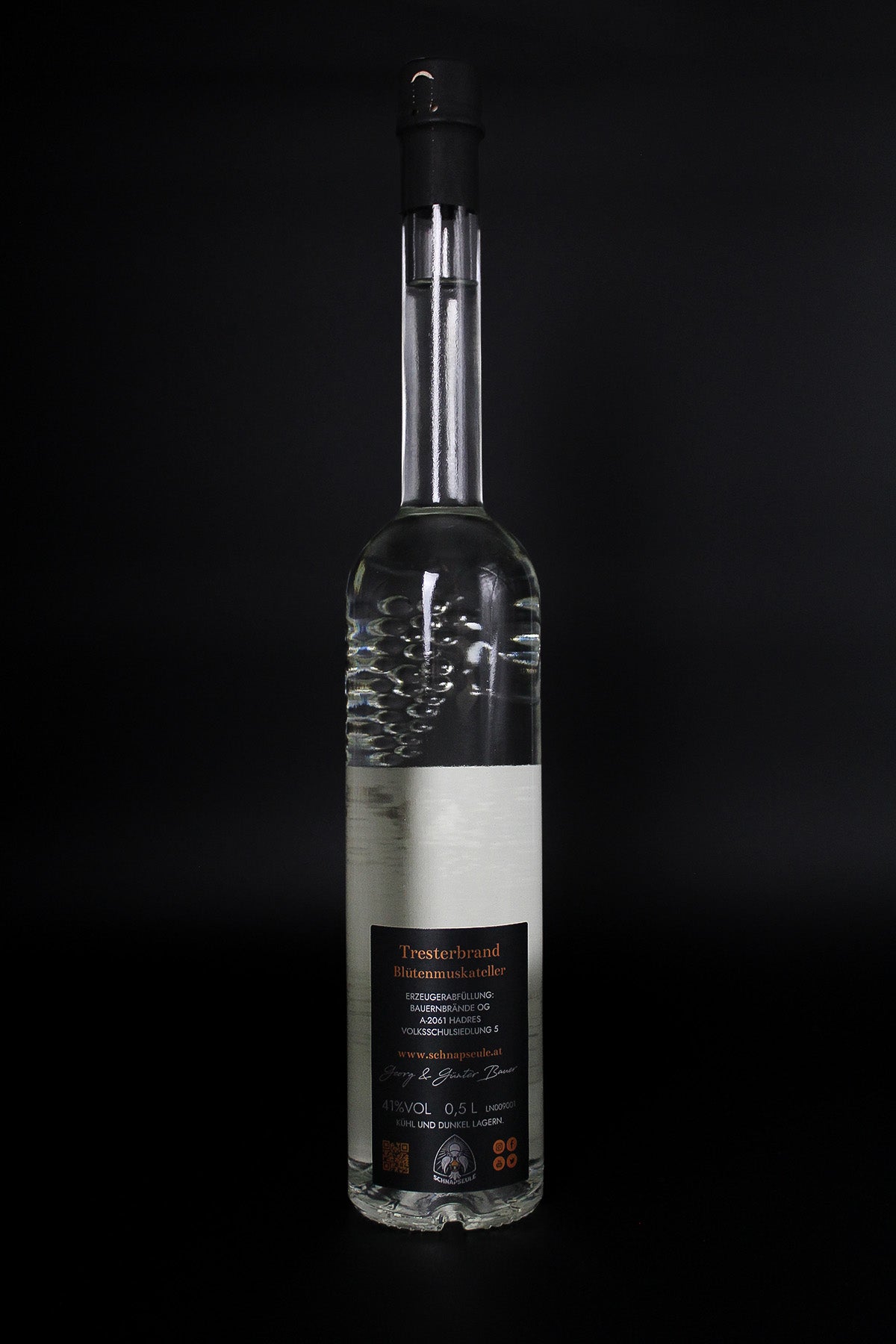 Trebernbrand Blütenmuskateller Edelbrand Trebern Österreich Schnapseule Trester Tresterbrand Veganwein Fürnkranz Weinbau Wein Vegan Schnaps