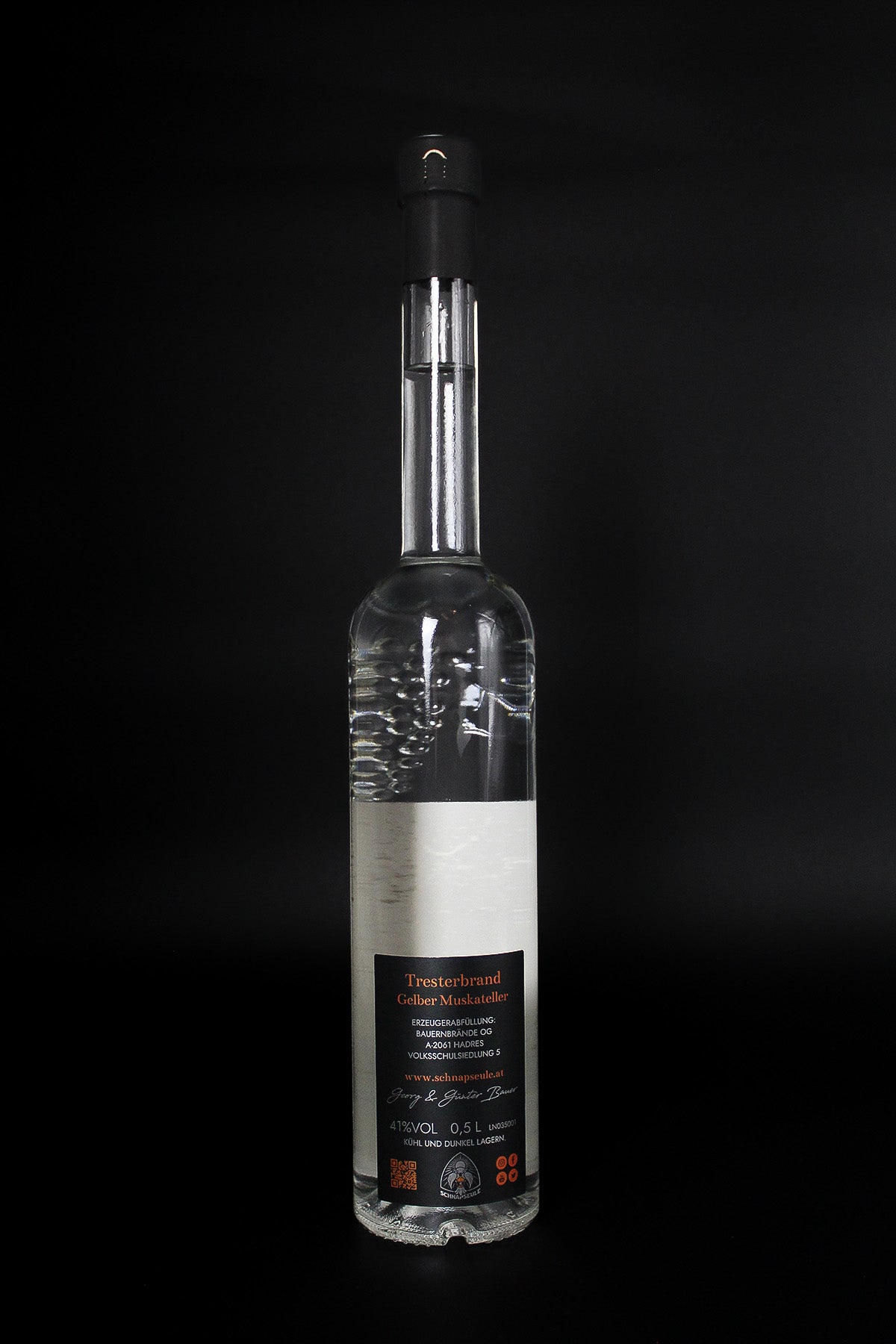 Trebernbrand Gelber Muskateller Edelbrand Trebern Österreich Schnapseule Trester Tresterbrand Weingut Reisinger Schnaps