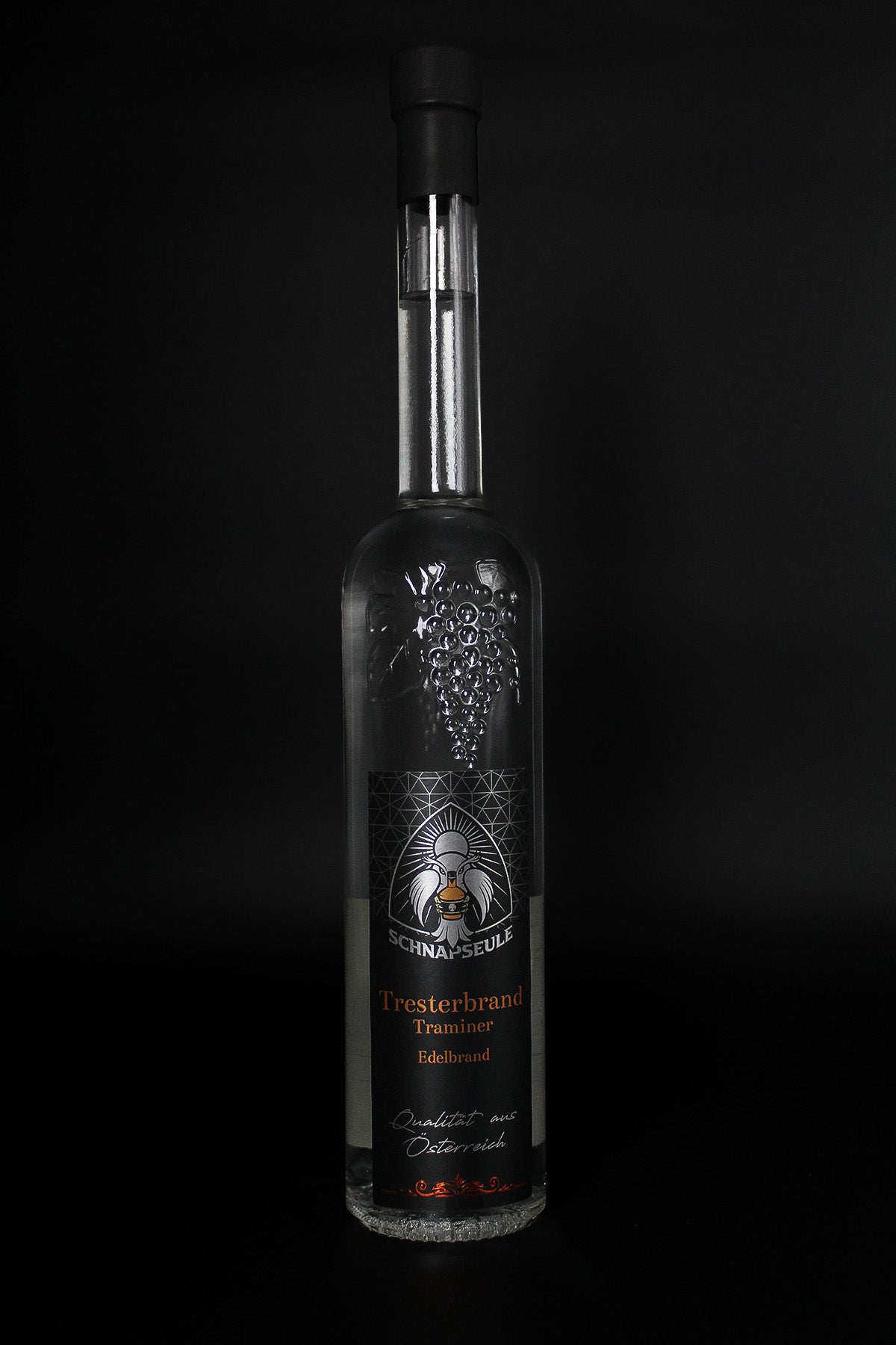 Tresterbrand Traminer Traminertraube Tresterbrand-Traminer Gewürztraminer Schnapseule Edelbrand Veganwein Vegan Weinbau Wein Fürnkranz Trebern Trebernbrand Schnaps